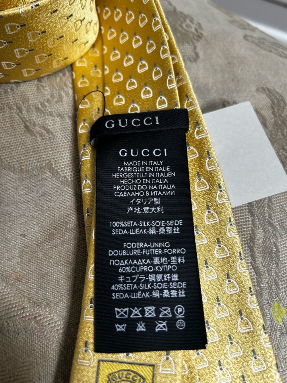 Gucci Gold Micro-Pattern Silk Tie - Picture 10 of 14